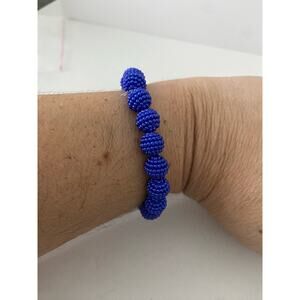 Acrylic royal blue bead bracelet